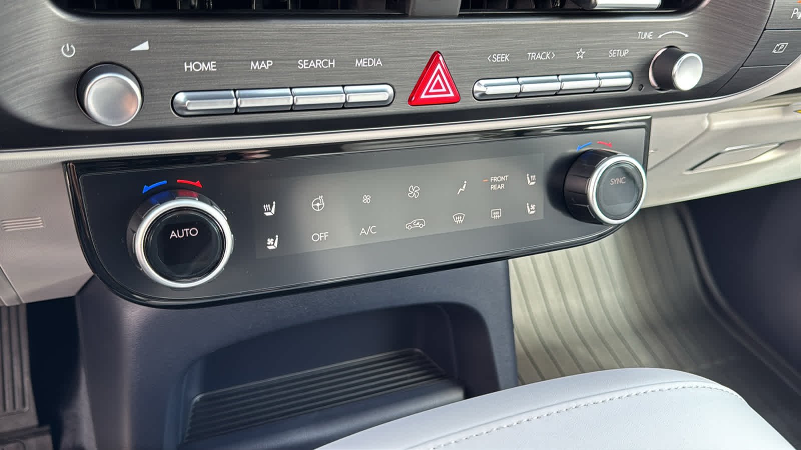 New 2026 Ecotronic Gray Pearl Hyundai Calligraphy AWD image 14