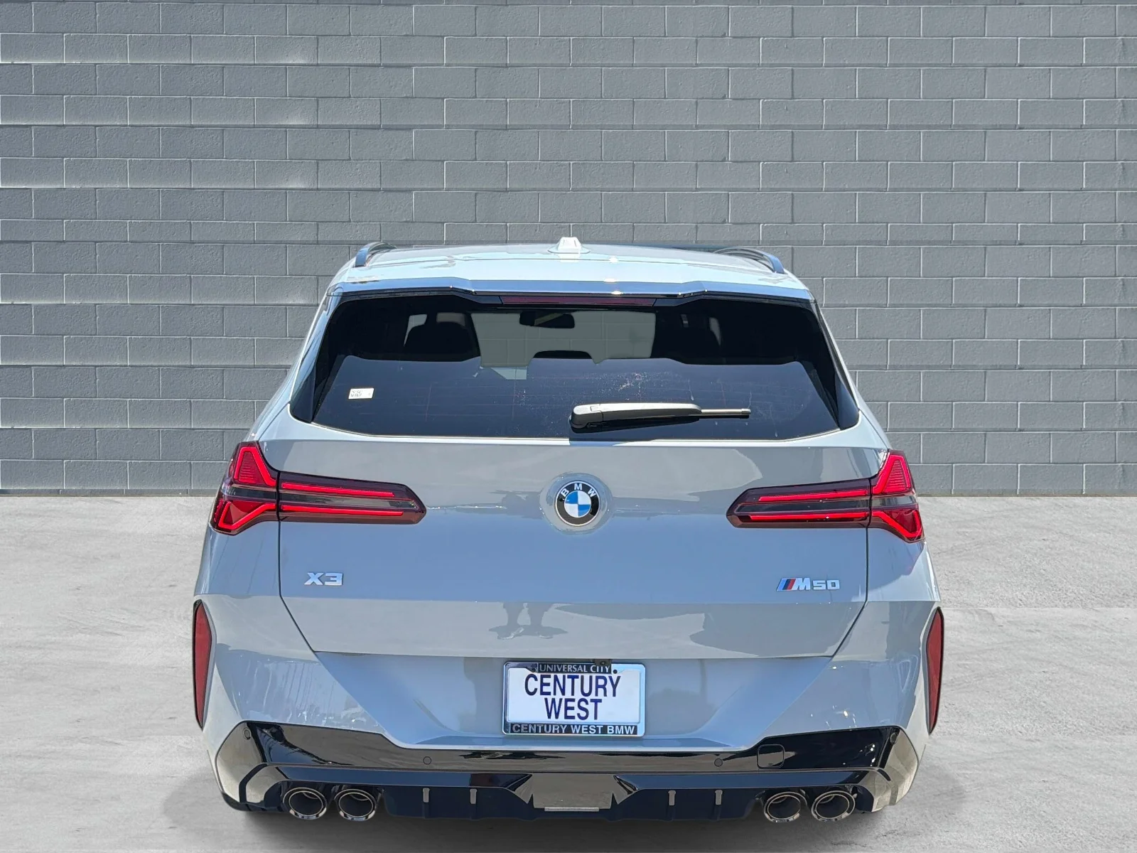 New 2026 Brooklyn Grey Metallic BMW M50 xDrive image 4