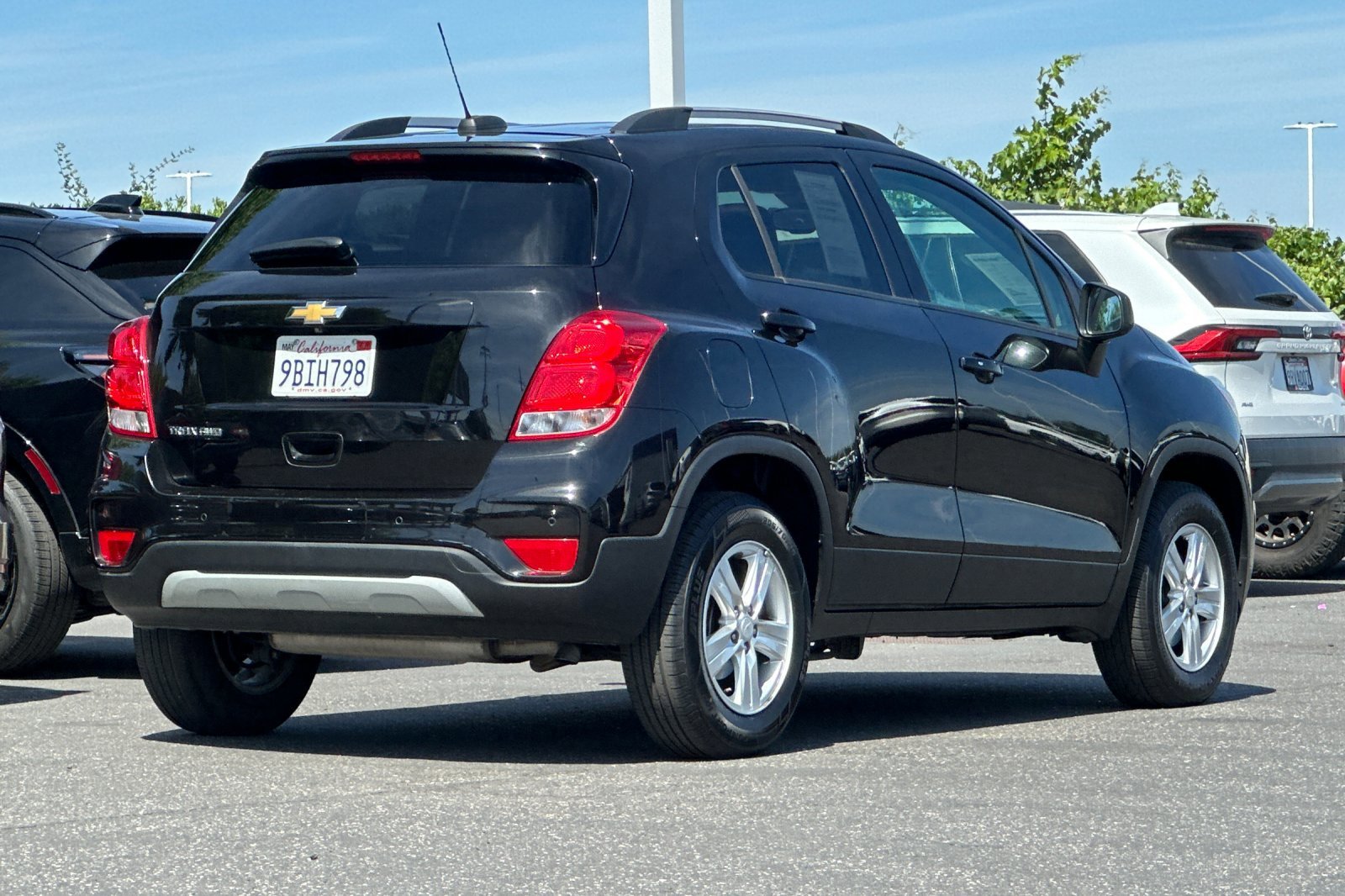 Used 2022 Mosaic Black Metallic Chevrolet LT image 4
