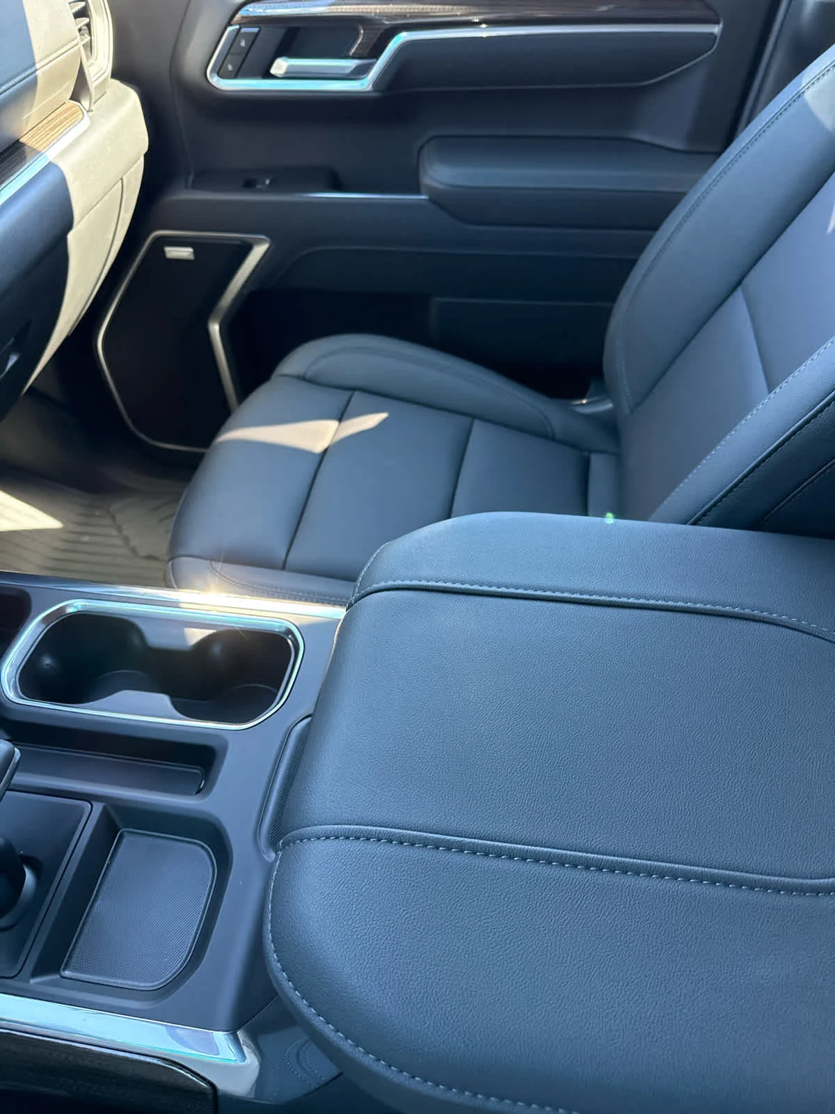 2026 Chevrolet Silverado 1500 RST - Photo 23