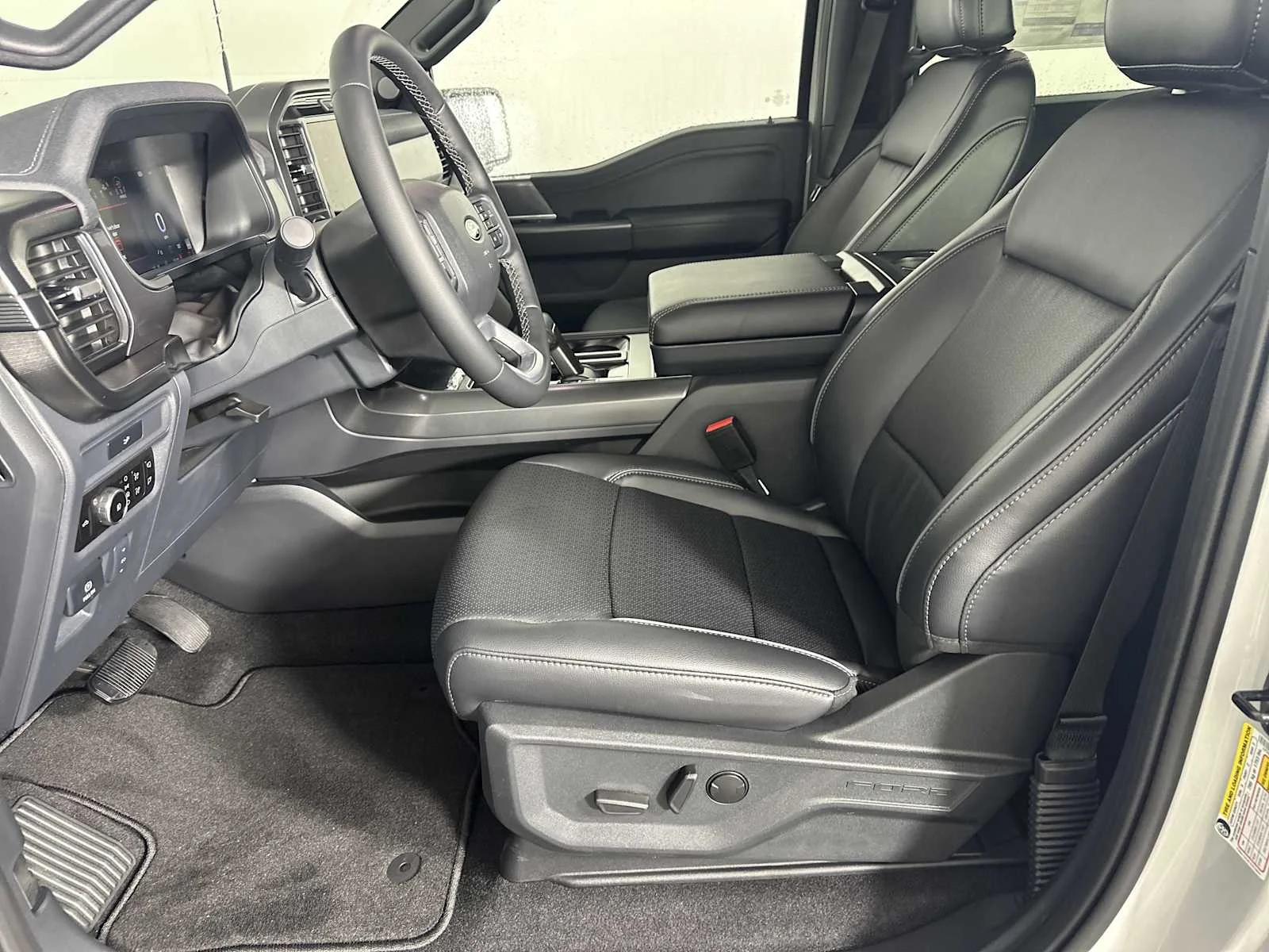 New 2026 Avalanche Gray Ford LARIAT image 8