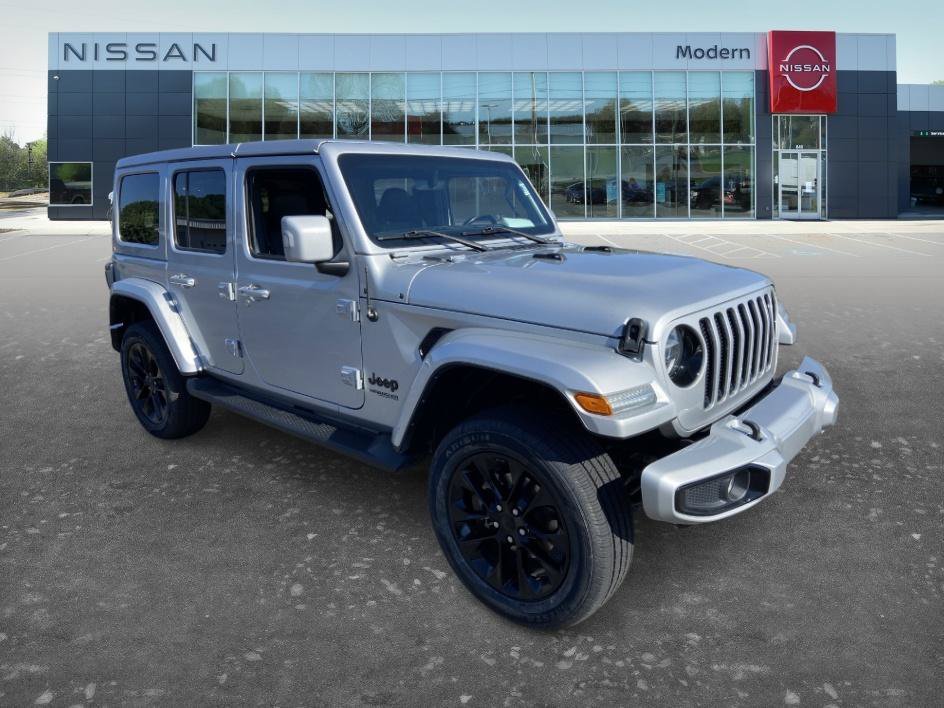 Used 2022 Silver Zynith Clearcoat Jeep Unlimited High Altitude image 3
