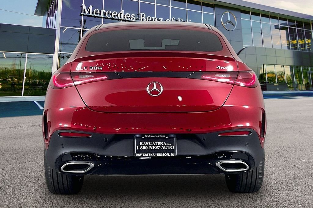 New 2026 MANUFAKTUR Patagonia Red Metallic Mercedes-Benz GLC 300 image 4