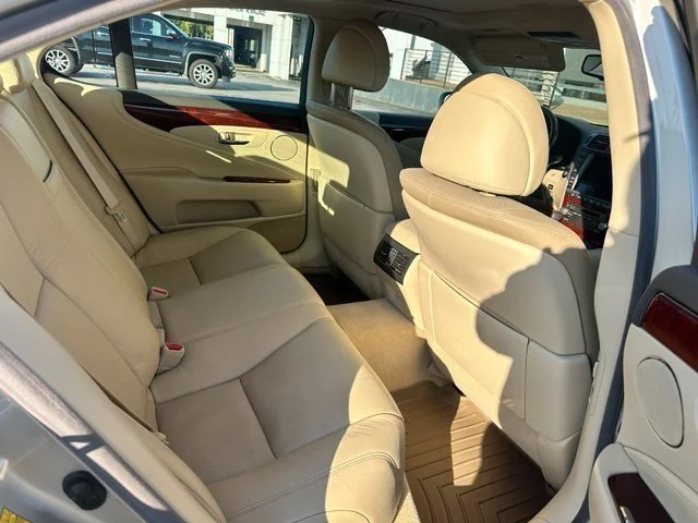 Used 2010 Beige Lexus 460 image 13