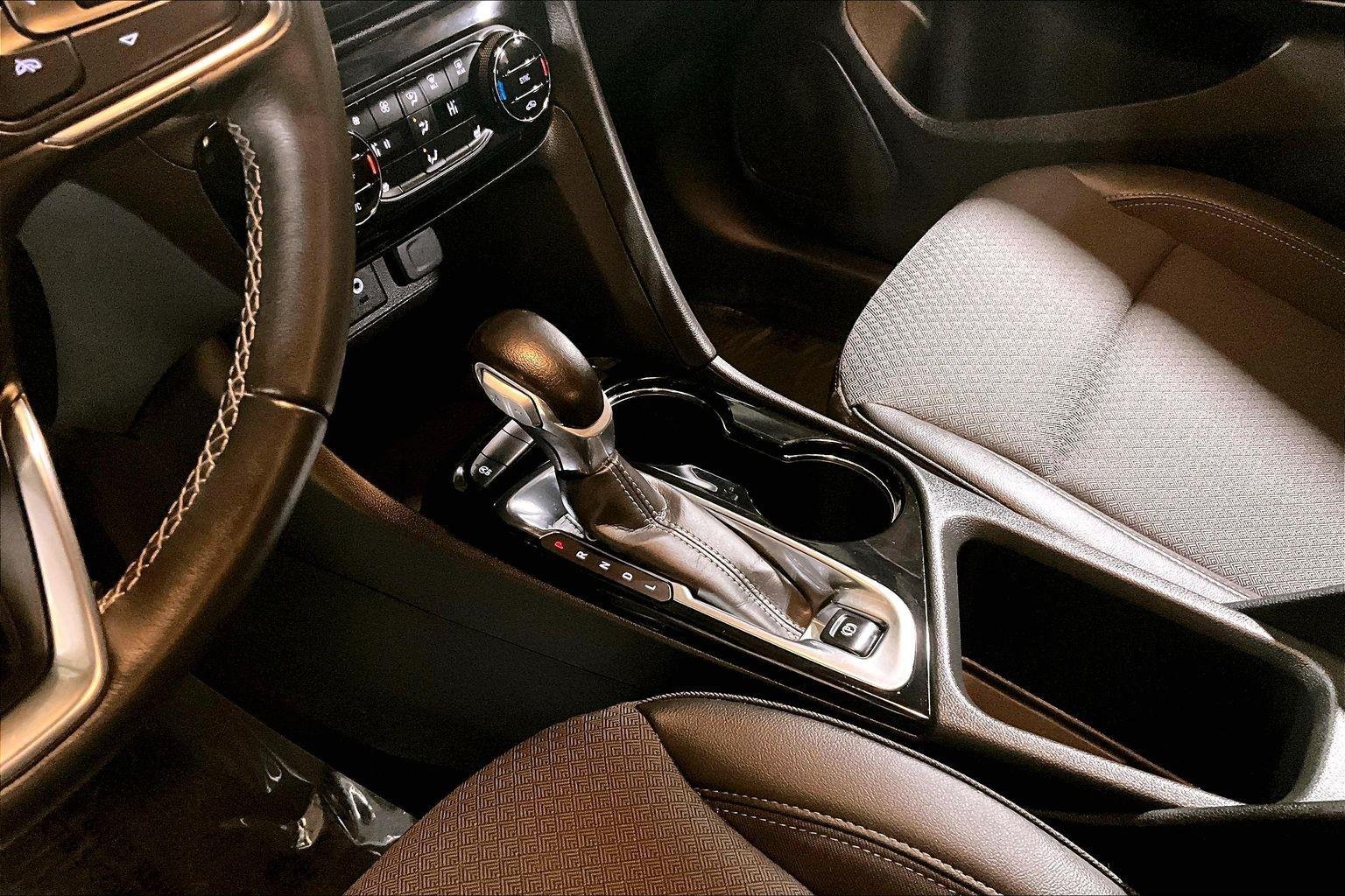Used 2023 Cinnabar Metallic Buick Select image 16