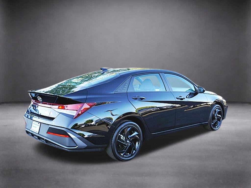 New 2026 Black Hyundai SEL Sport image 8
