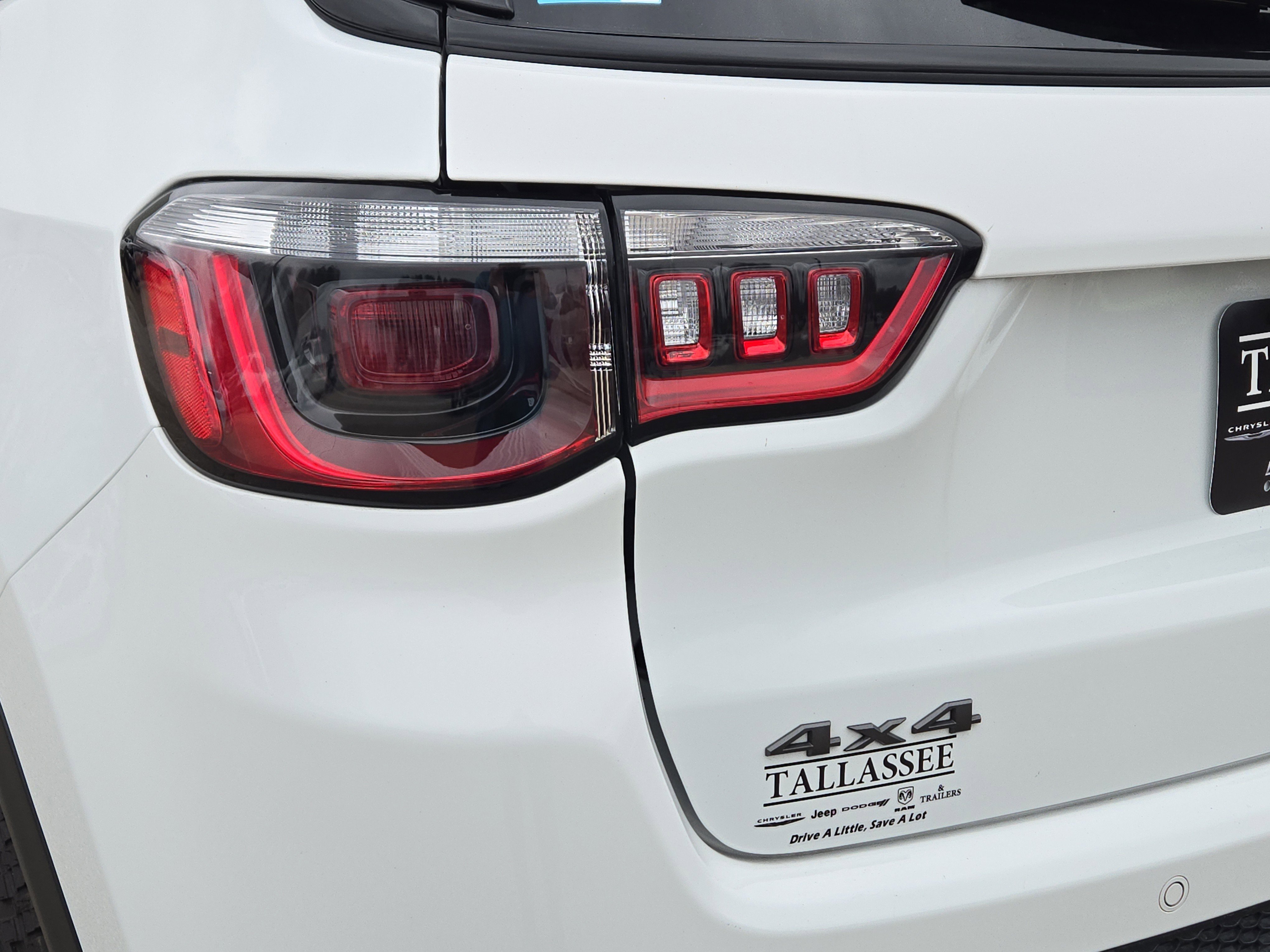 Certified Used 2025 Bright White Clearcoat Jeep Trailhawk image 8