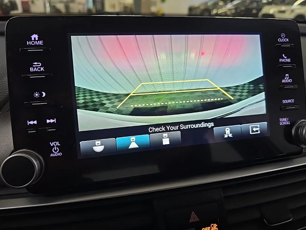 Used 2022  Honda EX-L image 24