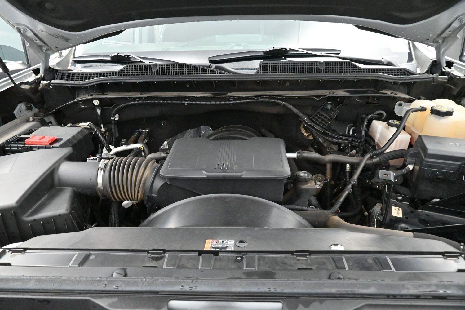 Used 2024 Slate Gray Metallic Chevrolet Custom image 35