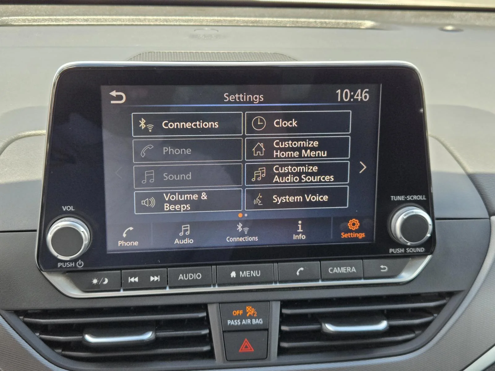 Used 2025 Gray Sky Pearl Nissan SR FWD image 8