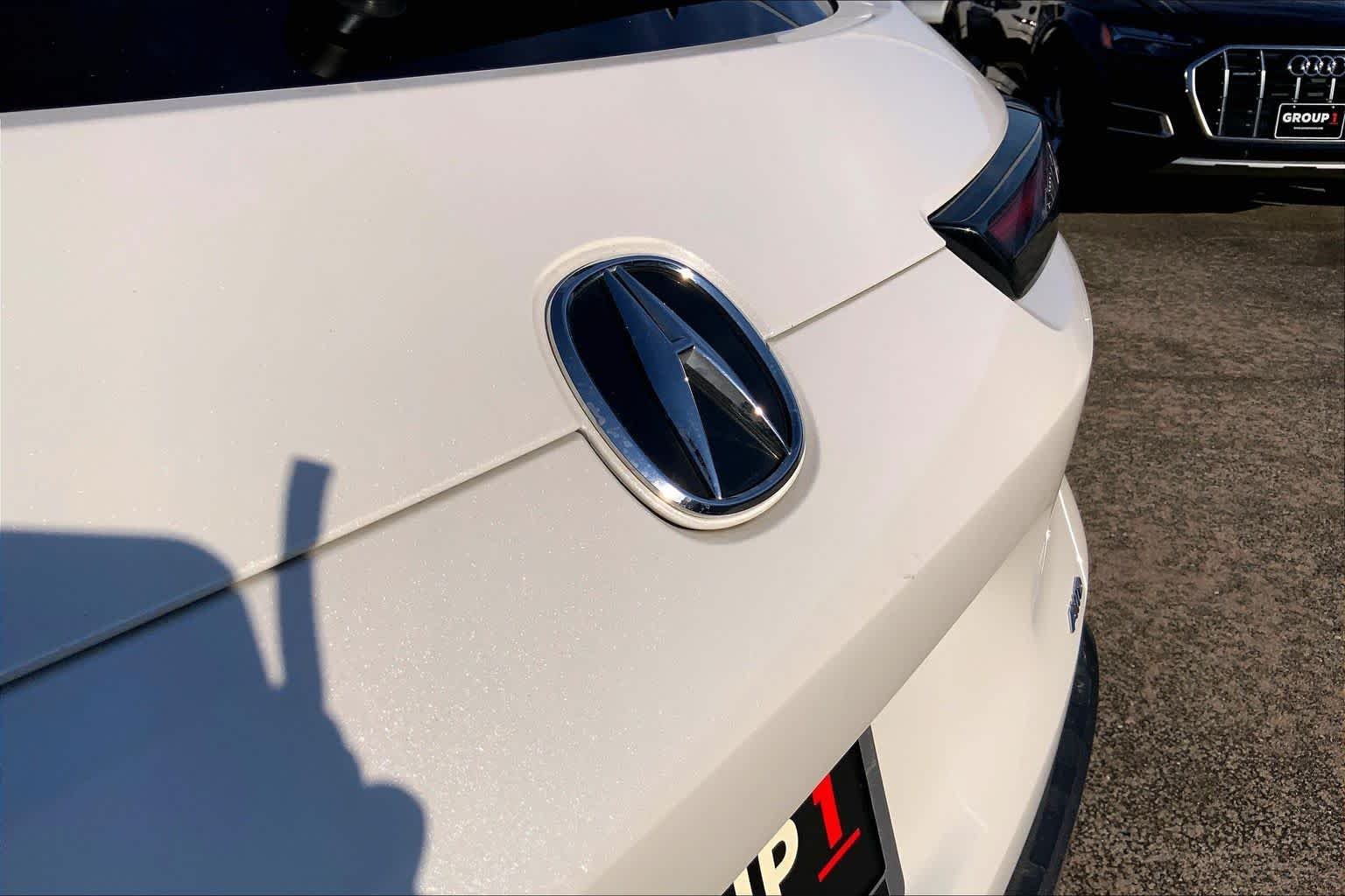 Used 2025 Platinum White Pearl Acura  image 29