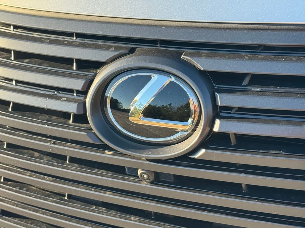 2025 Lexus LX 700h Luxury - Photo 7