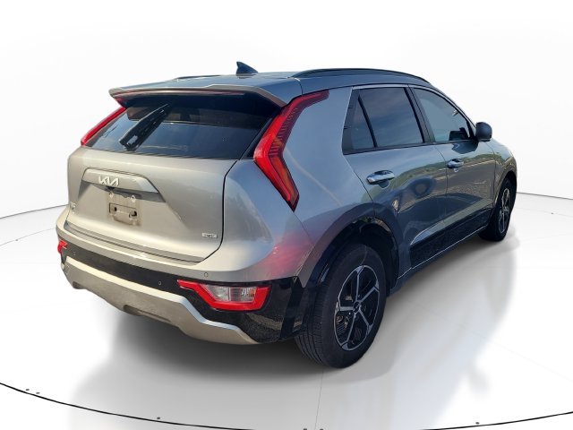 Used 2023 Gray Kia SX image 5