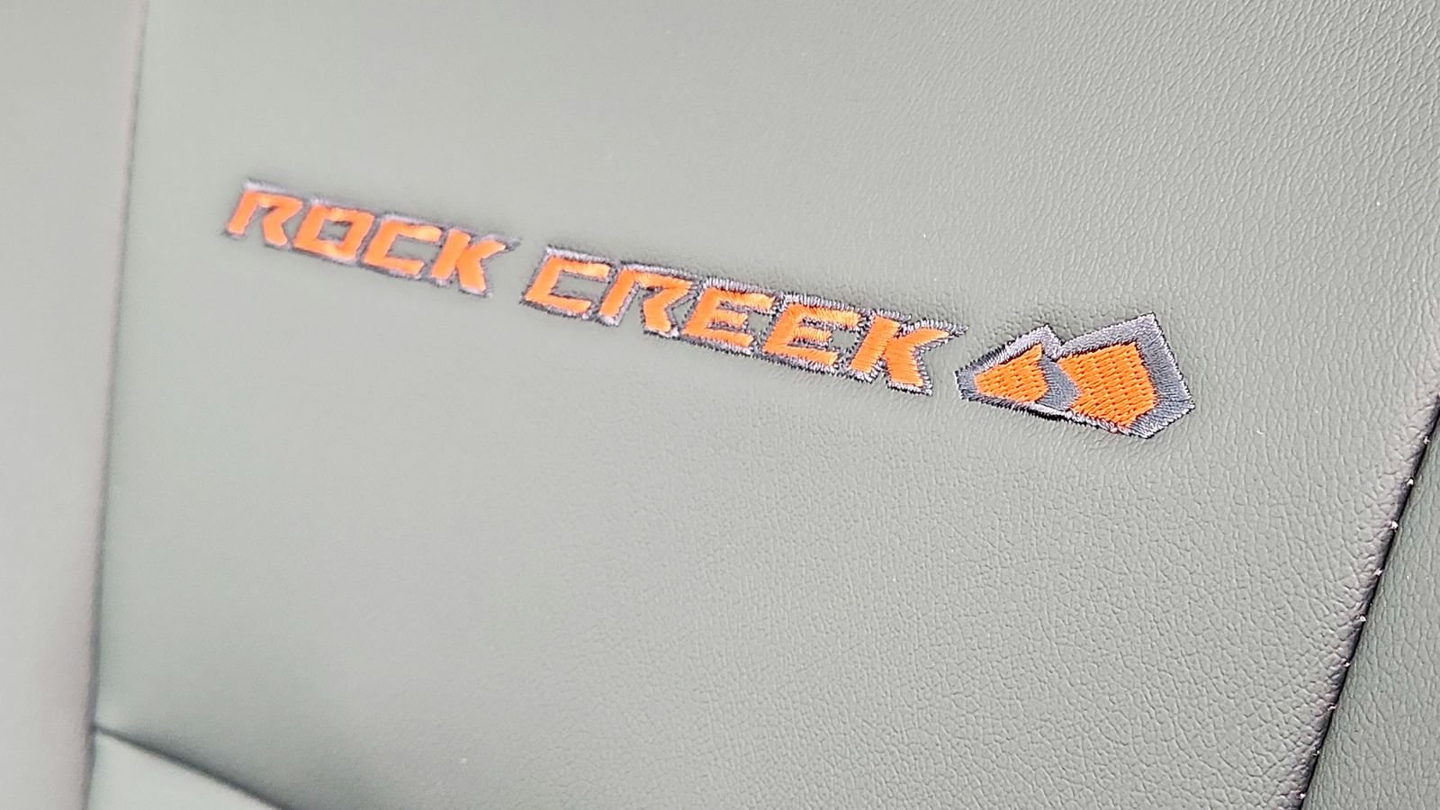 New 2026 Everest White Pearl TriCoat Nissan Rock Creek® image 12