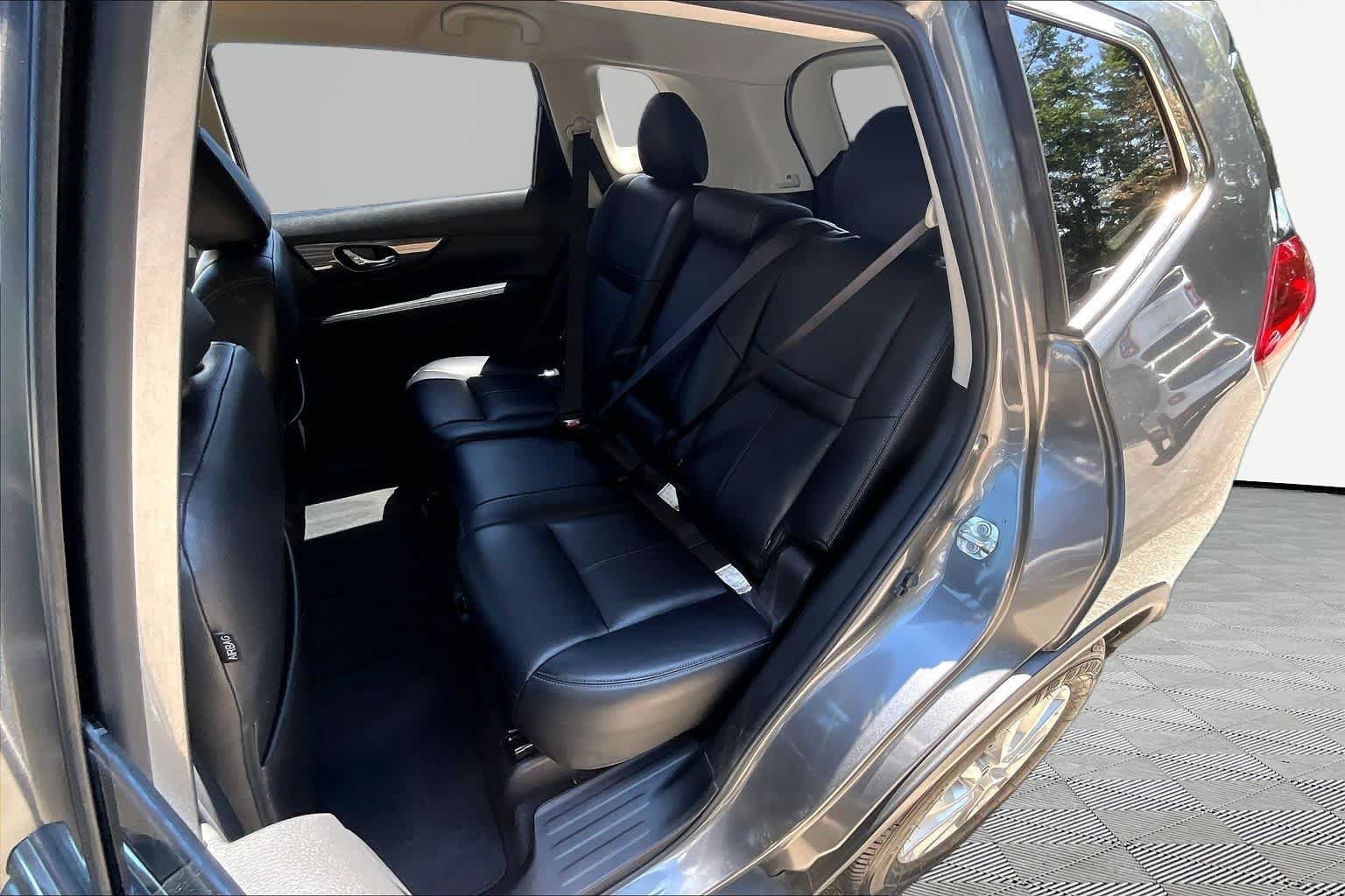 Used 2019 Gun Metallic Nissan SV image 21