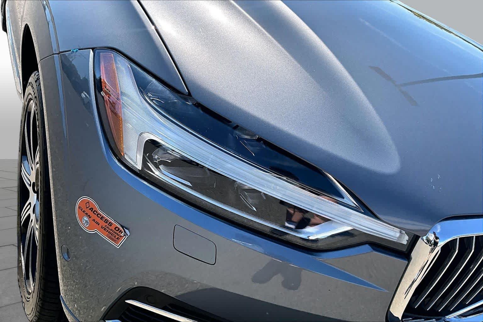 Used 2019 Osmium Grey Metallic Volvo Inscription image 27