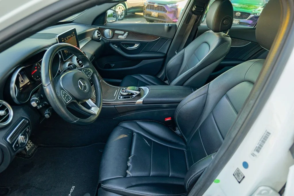Used 2018 Polar White Mercedes-Benz C 300 image 22