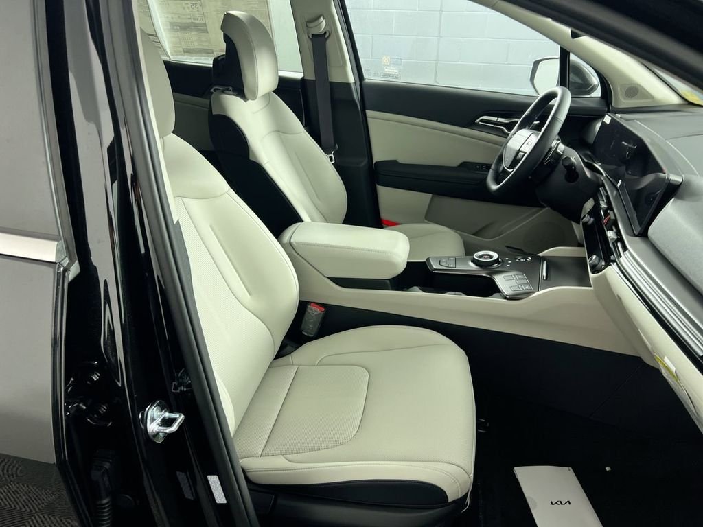 New 2026 Fusion Black Kia EX image 29