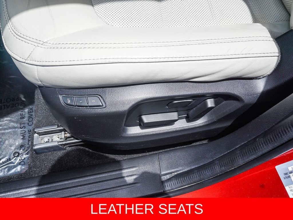 Used 2018 Red Mazda Grand Touring image 19