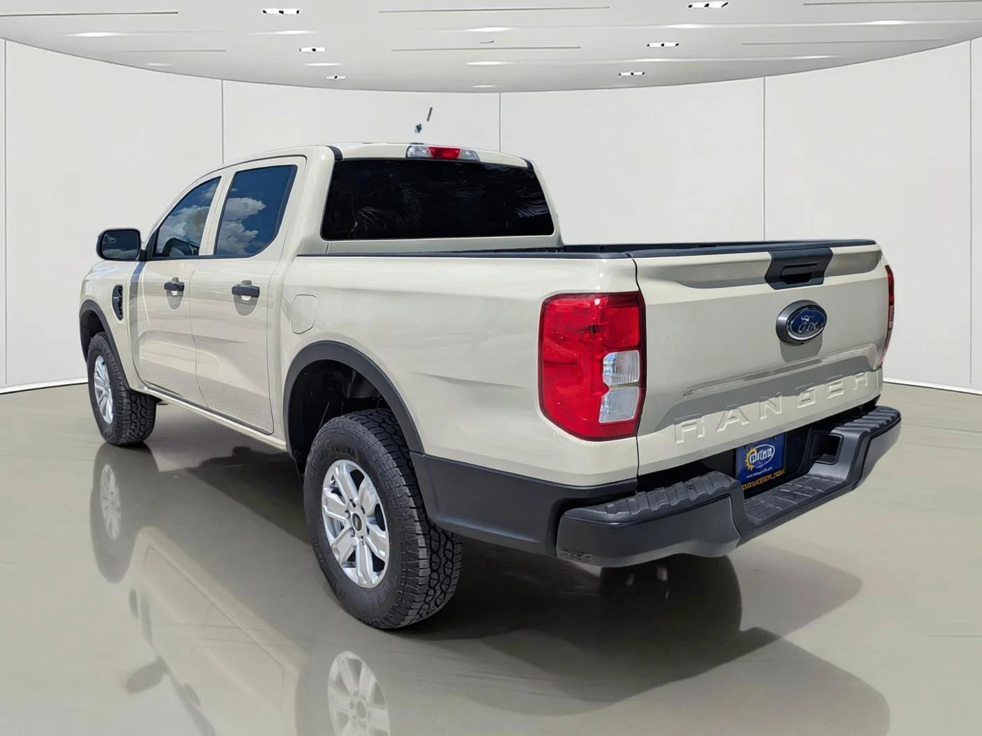 New 2026 Desert Sand Ford XL image 7