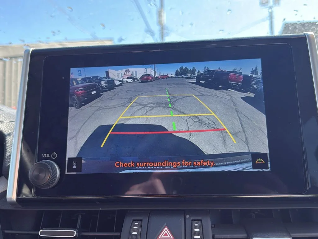 2024 Toyota RAV4 XLE Premium - Photo 17