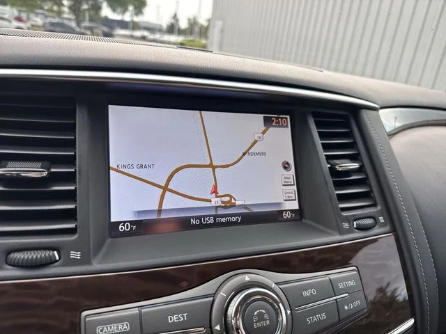 Used 2017 White Nissan SL image 24