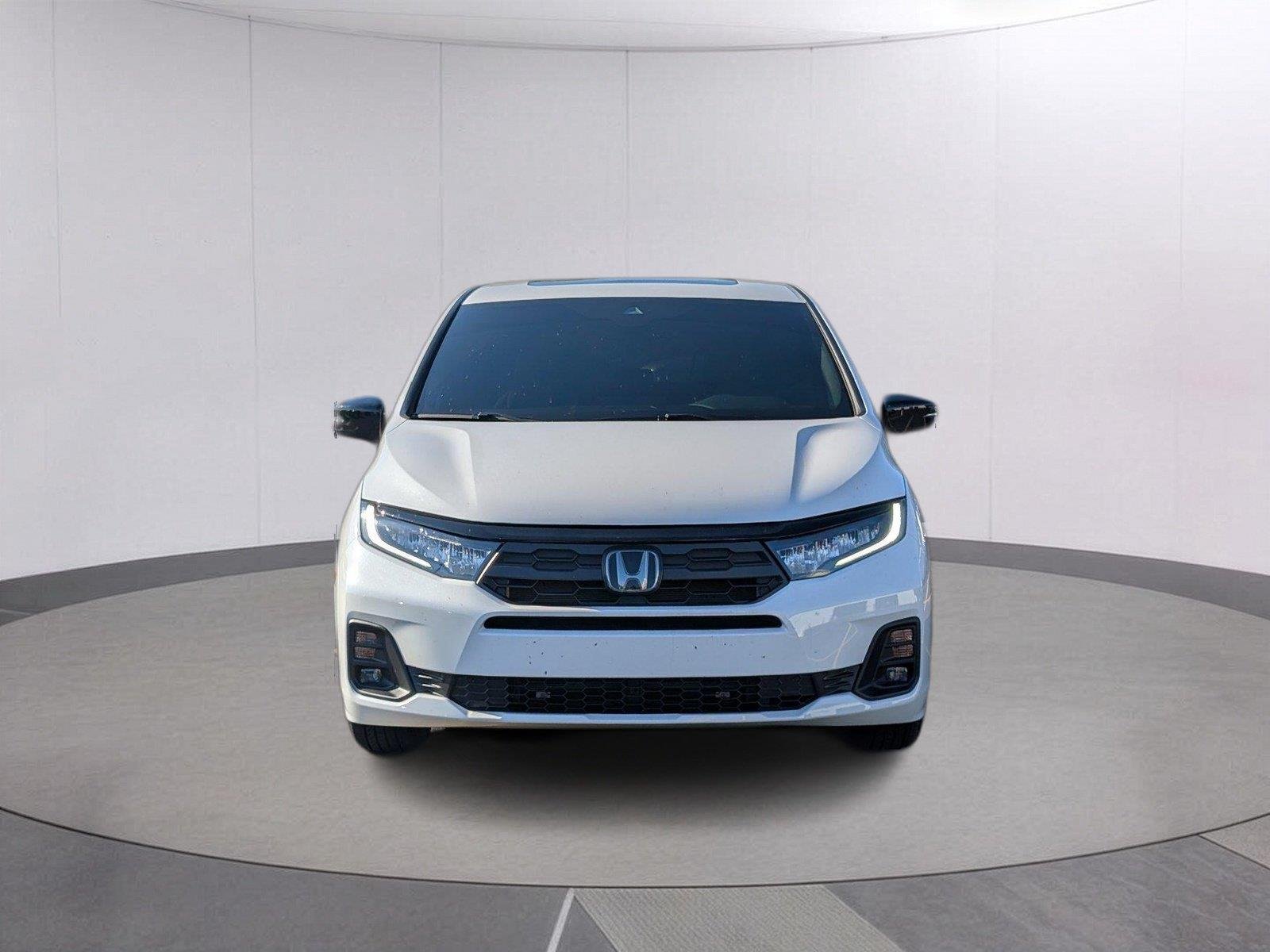 Used 2026 Platinum White Pearl Honda Sport-L image 10
