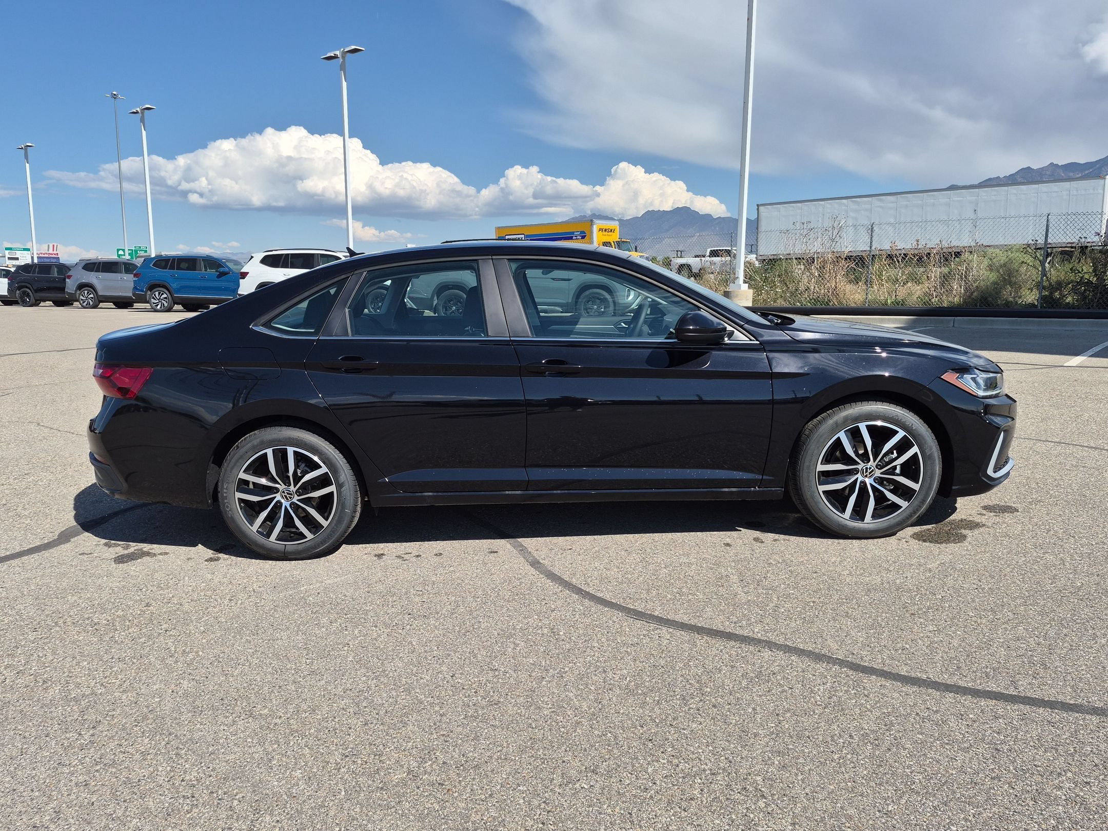 New 2027 Deep Black Pearl Volkswagen SE image 2