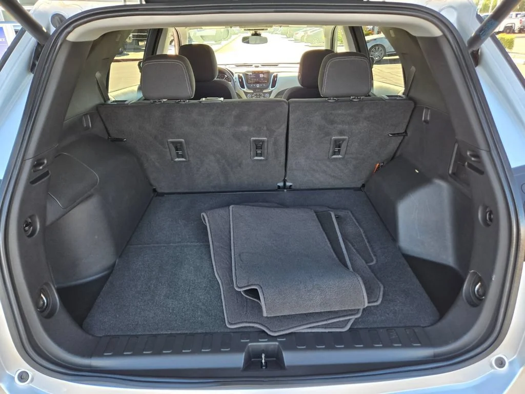 Used 2022 Silver Ice Metallic Chevrolet LT image 13