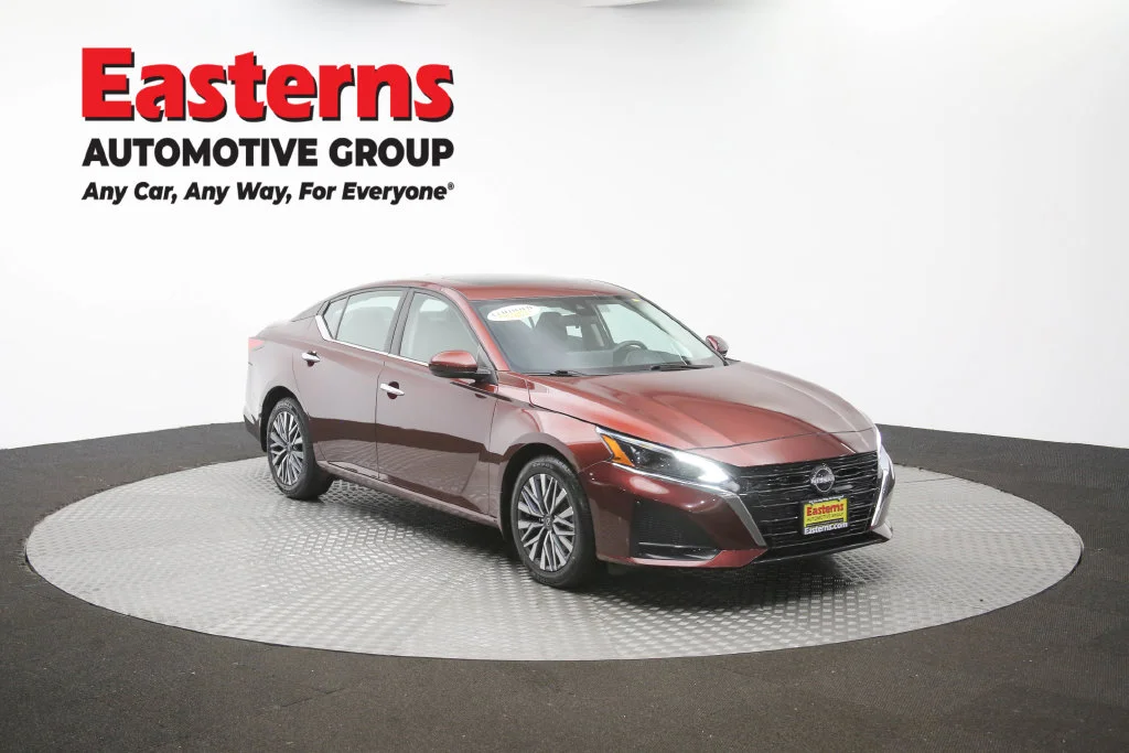 Used 2023 Red Nissan 2.5 SV image 53