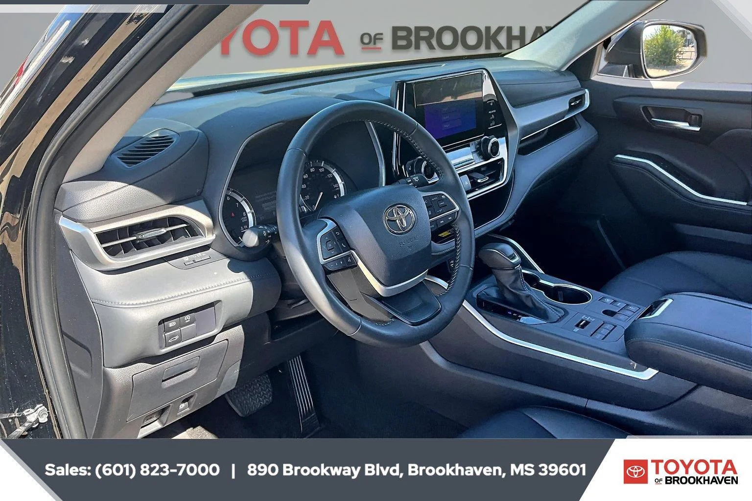Used 2026 Midnight Black Metallic Toyota XLE image 12