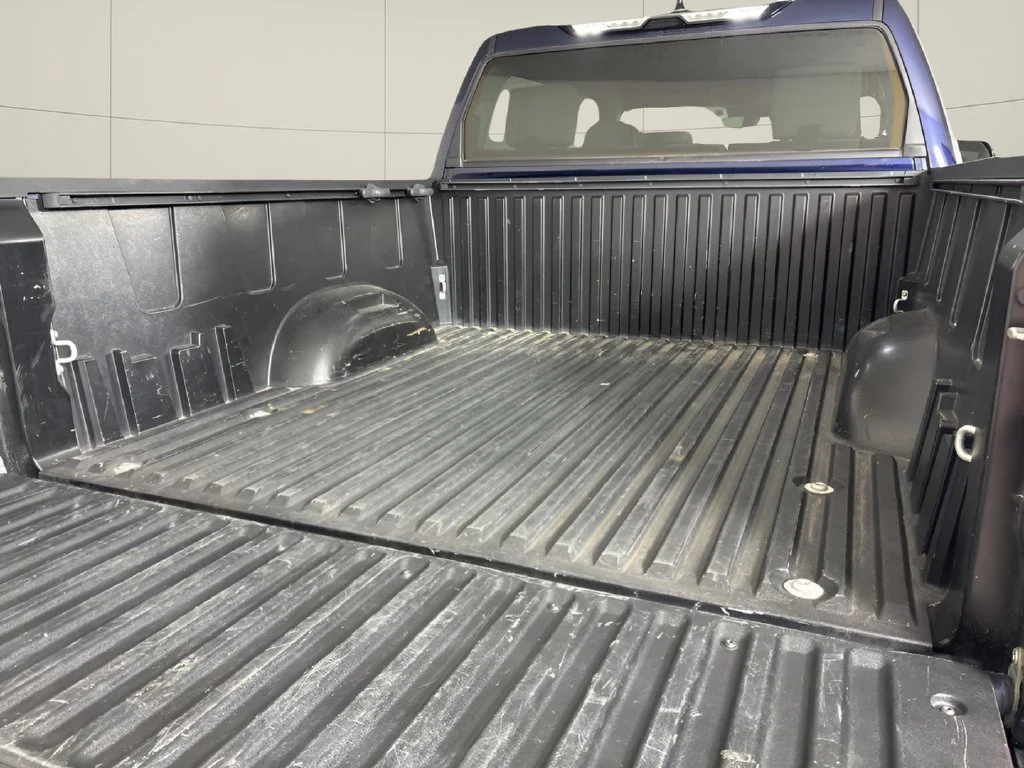 Used 2022 Blue Toyota SR5 image 10