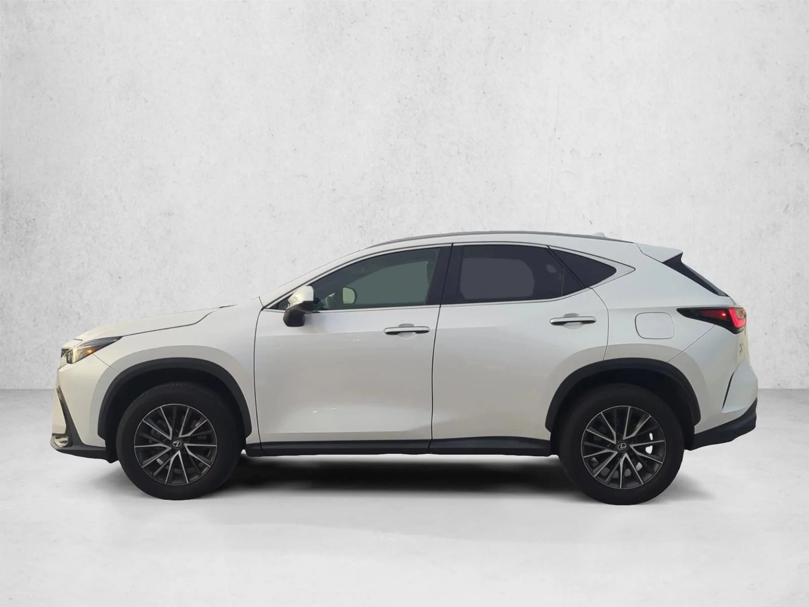 Used 2024 Eminent White Pearl Lexus NX 250 image 5