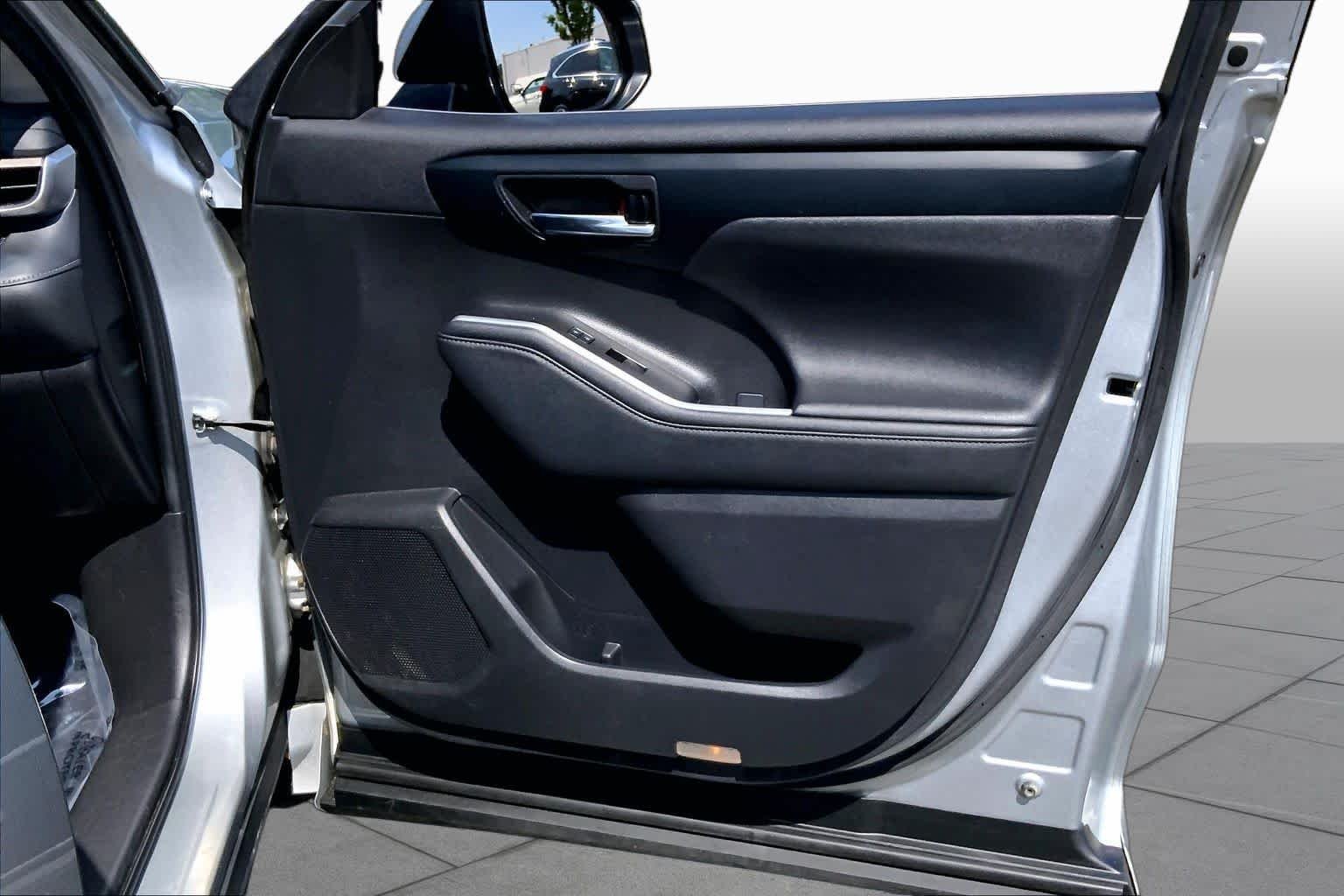 Used 2023 Celestial Silver Metallic Toyota Hybrid XLE image 23