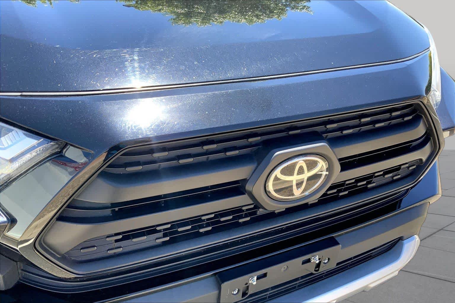 Used 2024 Midnight Black Metallic Toyota Adventure image 27