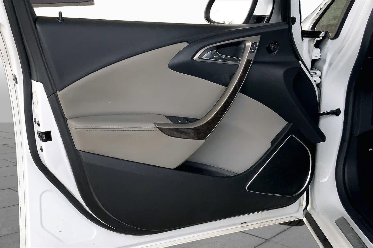 Used 2014 Summit White Buick Convenience Group image 20