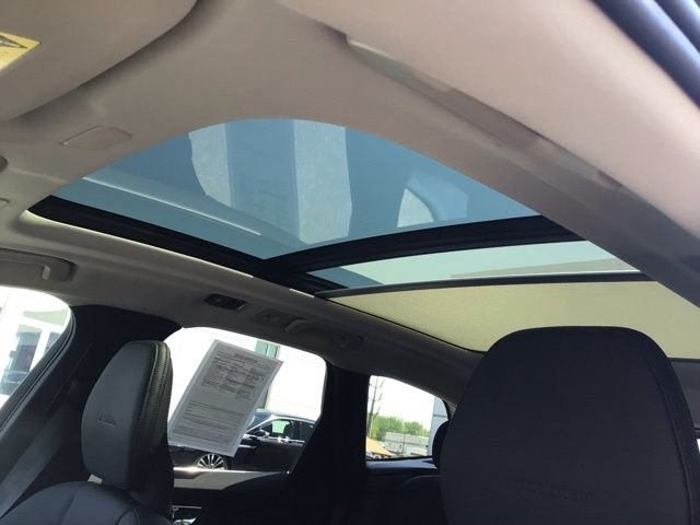 Used 2020 Denim Blue Metallic Volvo T6 Inscription image 23
