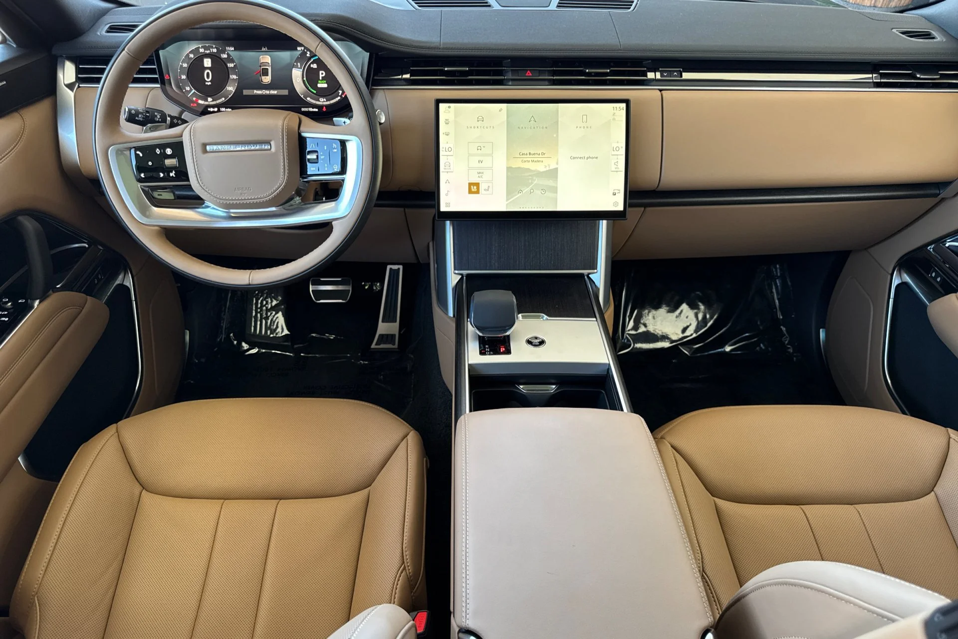 New 2026 SANTORINI BLACK Land Rover SE image 3