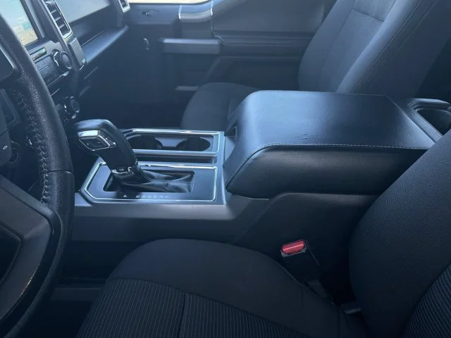 Used 2016 Silver Ford XLT image 21