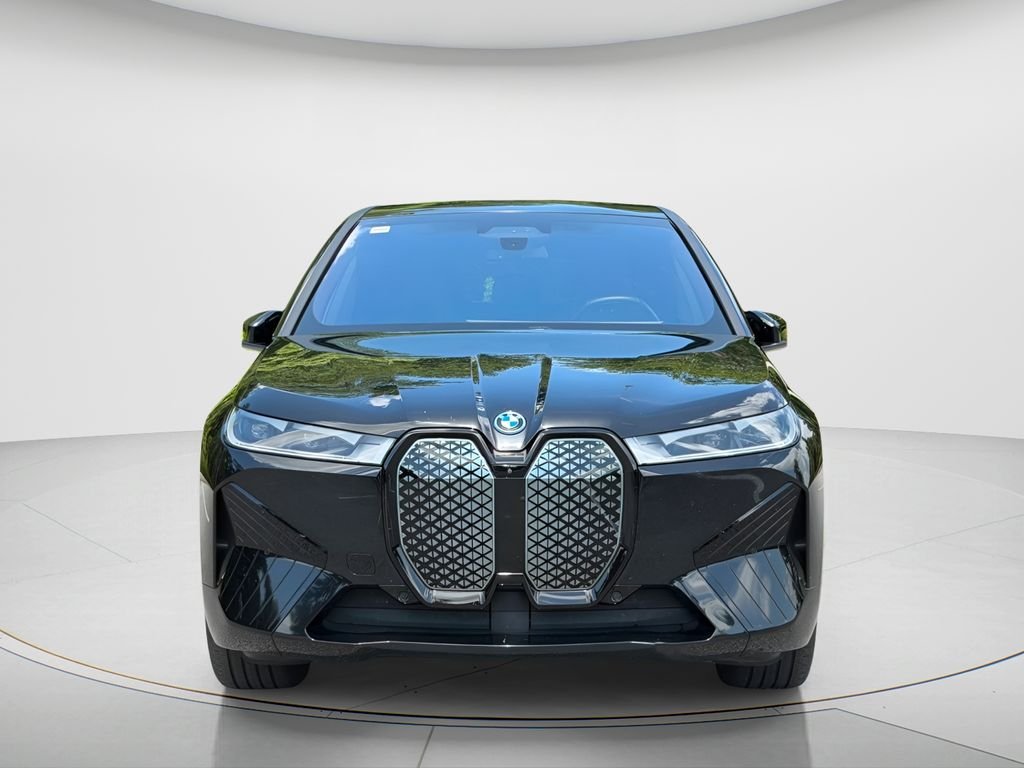 Used 2024 Black BMW xDrive50 image 2
