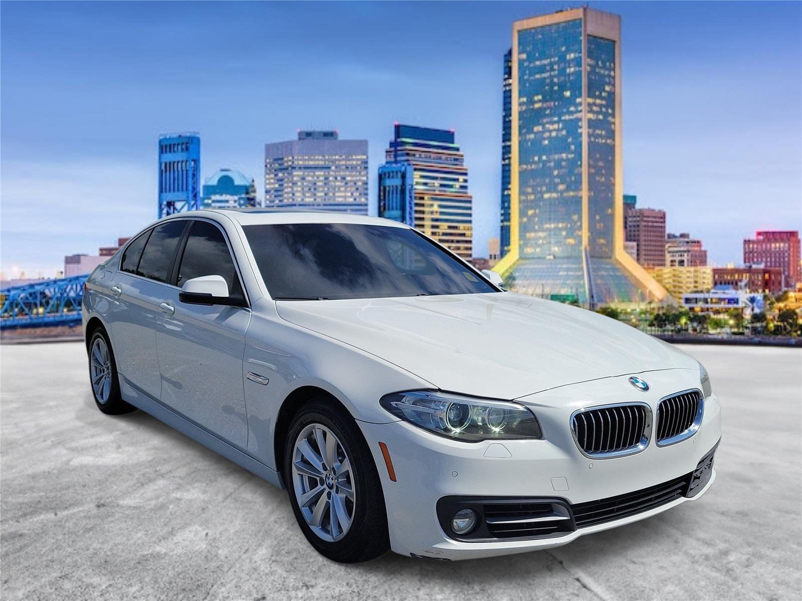 Used 2015  BMW 528I XDRIVE image 4