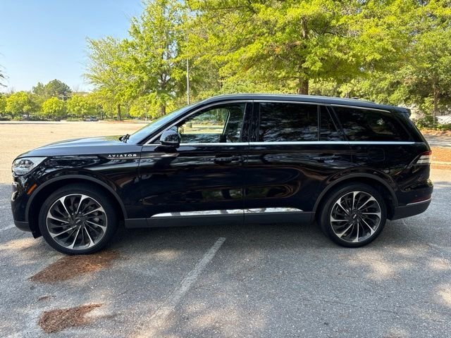 Used 2022 Black Lincoln Reserve image 2