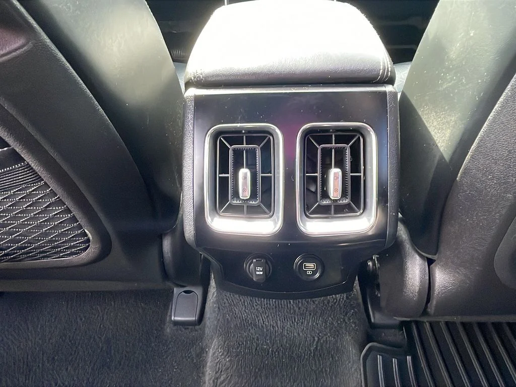 Used 2022 Black Kia S image 18