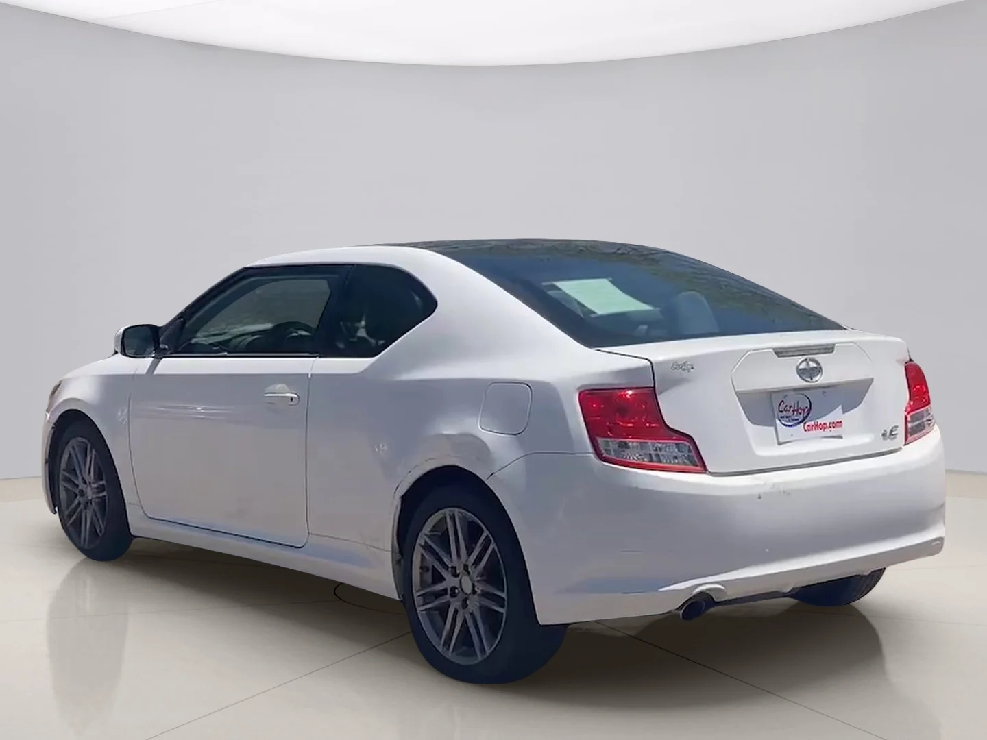 Used 2012 White Toyota COUPE image 3
