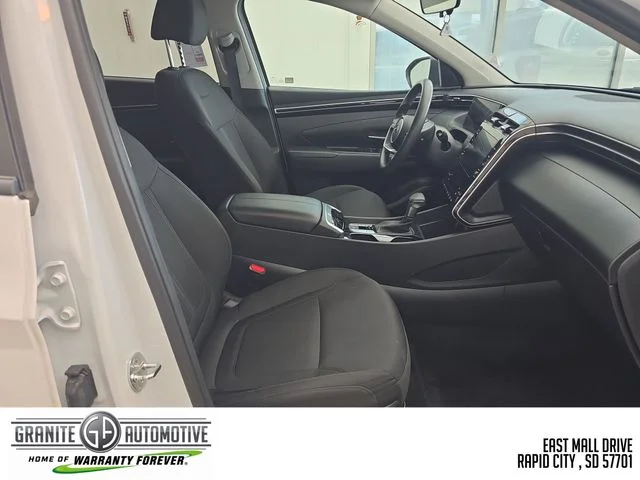 Used 2024 White Hyundai SEL image 37