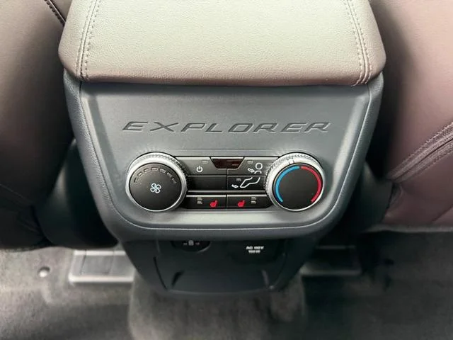 New 2026 Carbonized Gray Metallic Ford Platinum™ image 40