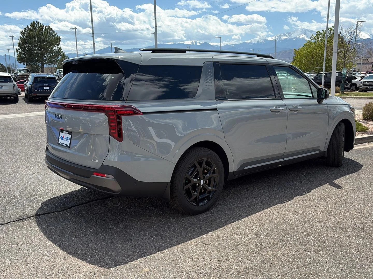 New 2026 Ceramic Silver Kia SX Prestige image 4
