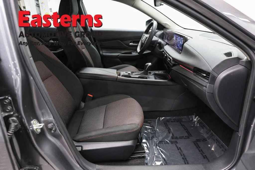 Used 2026 Gray Nissan SR image 23