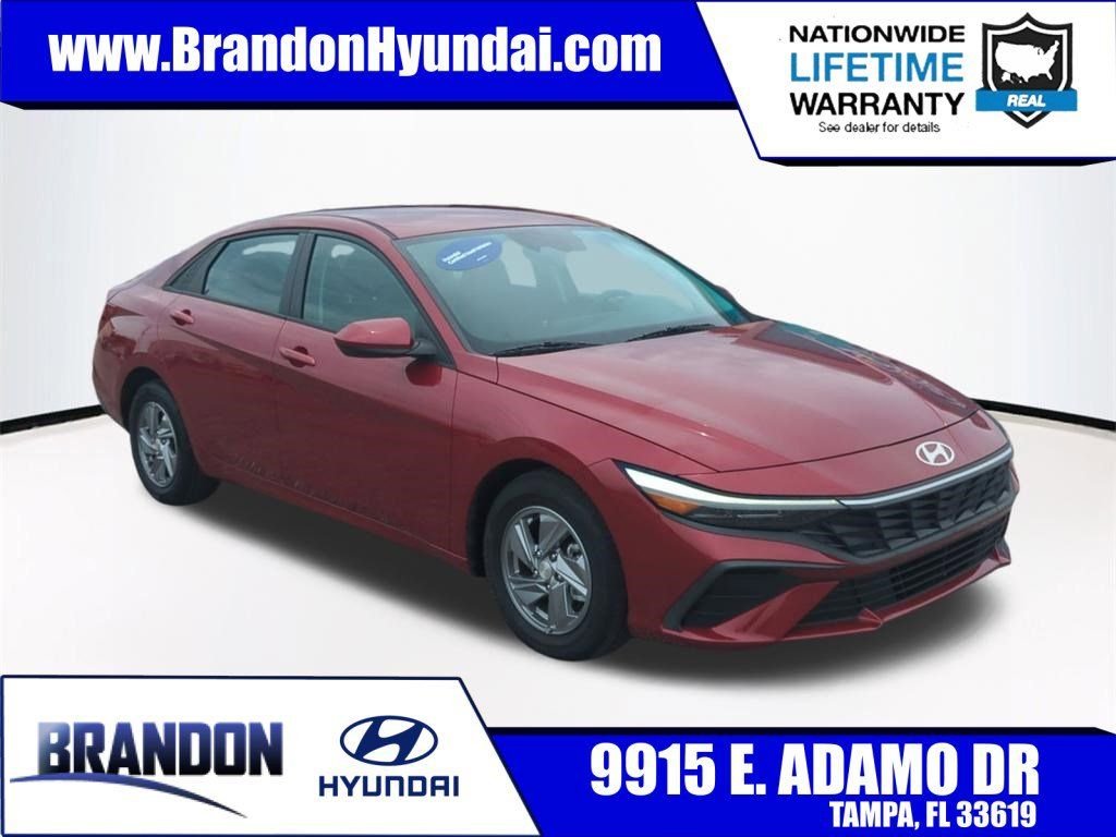 Used 2024 Red Hyundai SE image 1