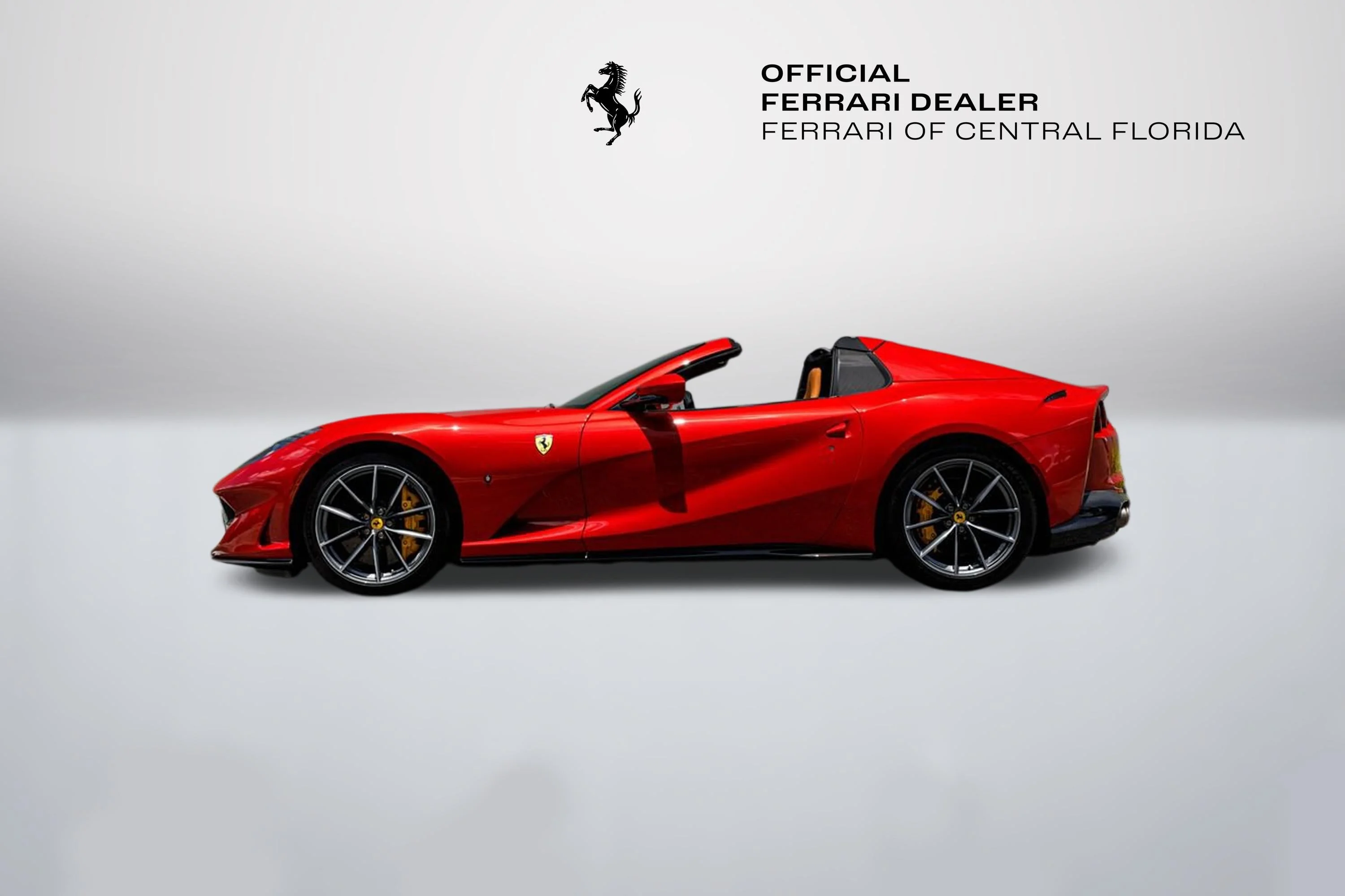 Used 2023 Rosso Berlinetta Ferrari  image 2